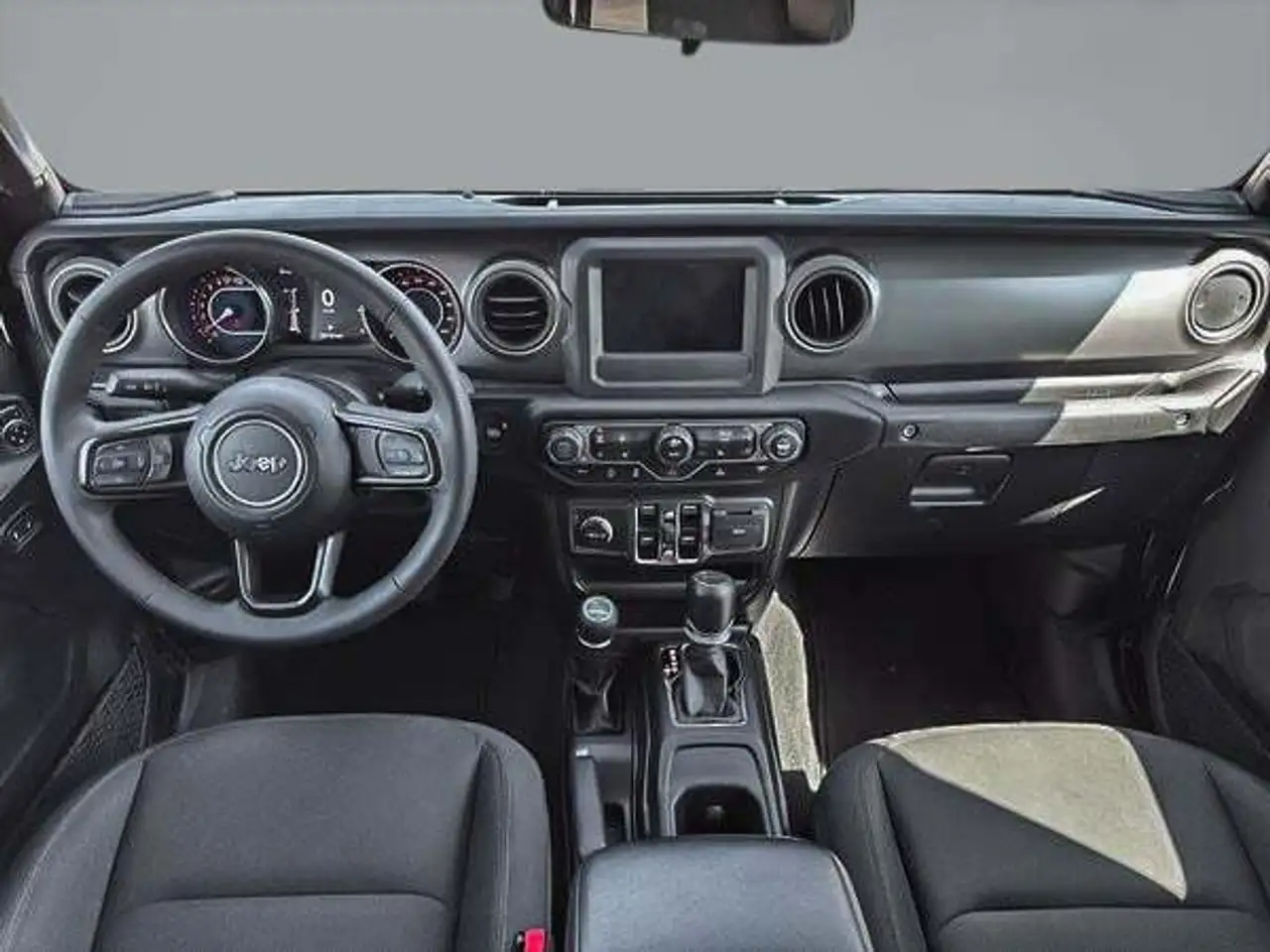 Jeep Gladiator снимка Jeep Gladiator