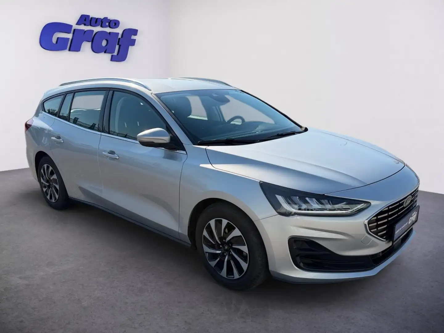 Ford Focus Titanium Turnier 1.5 EcoBlue Aut. Silber - 2
