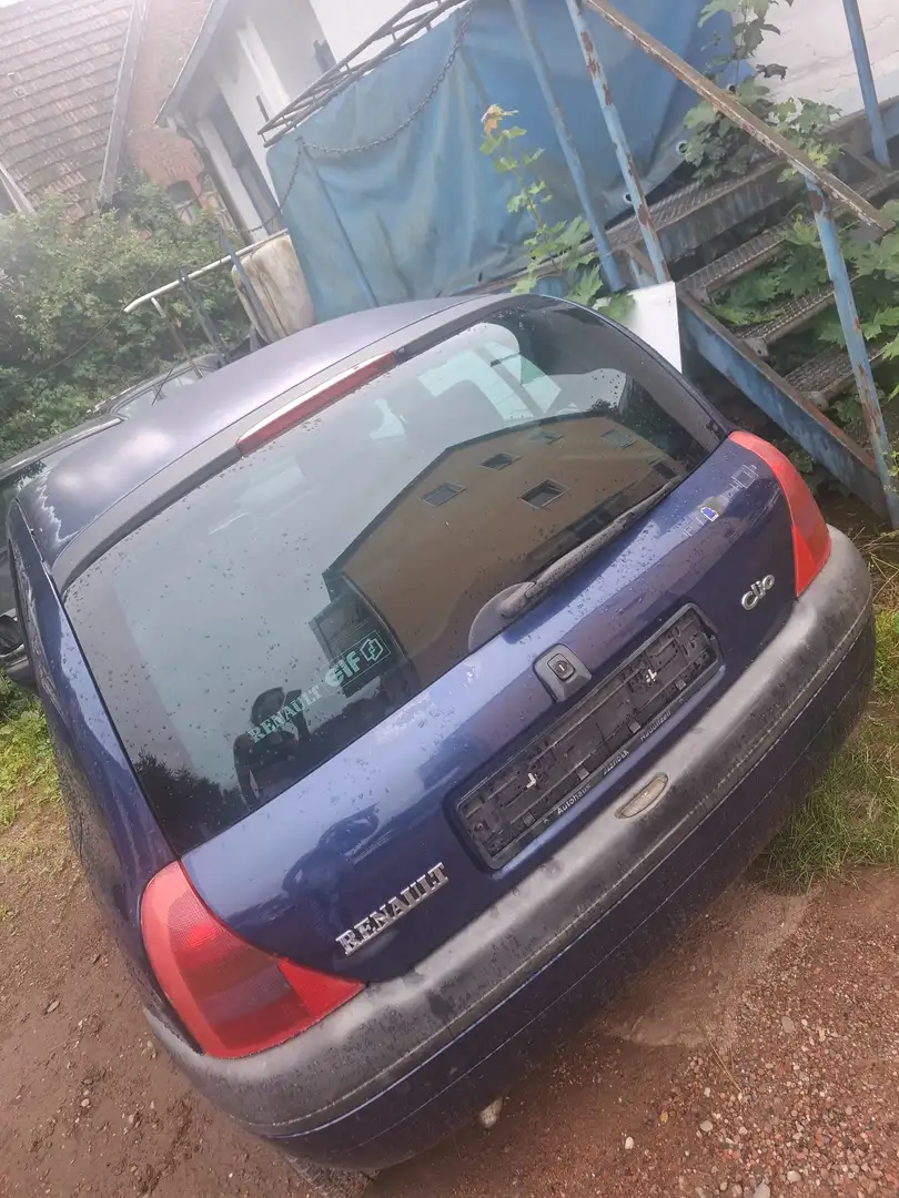Renault Clio Clio 1.4 MTV Bleu - 2