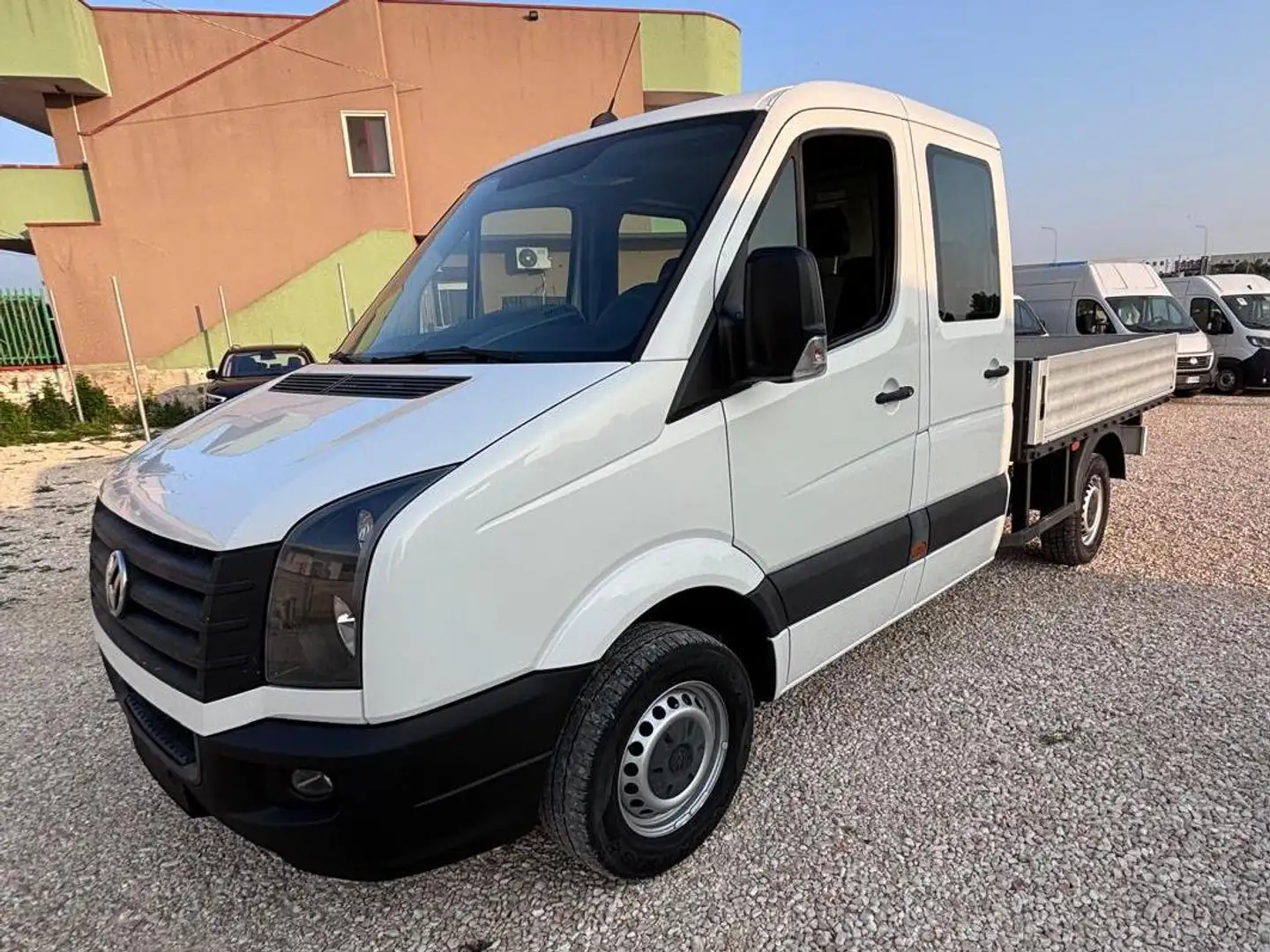 Volkswagen Crafter 35 2.0 TDI L2H1 DC 6 posti cassonato! Wit - 2