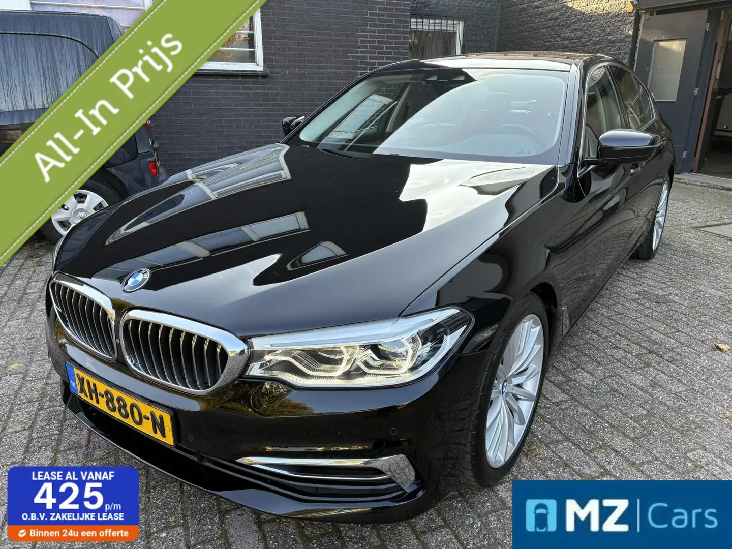 BMW 520 5-serie 520i Luxury Line High Executive Zwart - 1