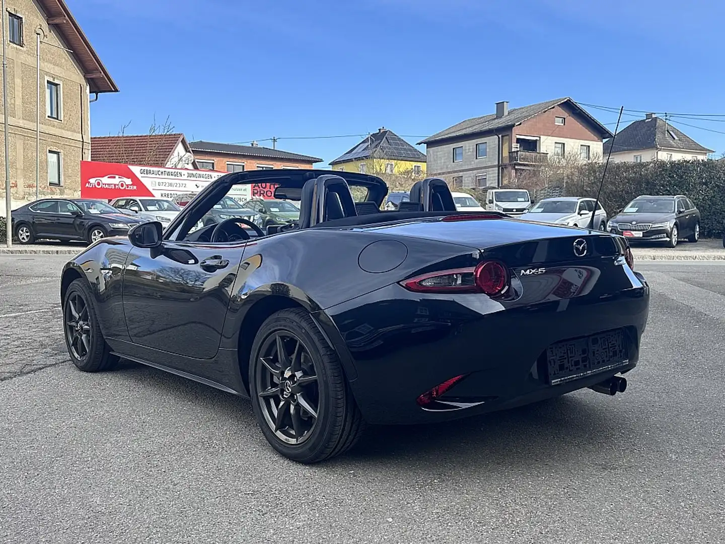 Mazda MX-5 G130 Attraction *TOP, LED, Navi, Sitzheizung* Schwarz - 2