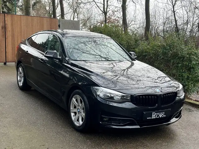 BMW 318 GT Navigatie-Leer-Zetelverwarming--Pdc-Euro6-17"