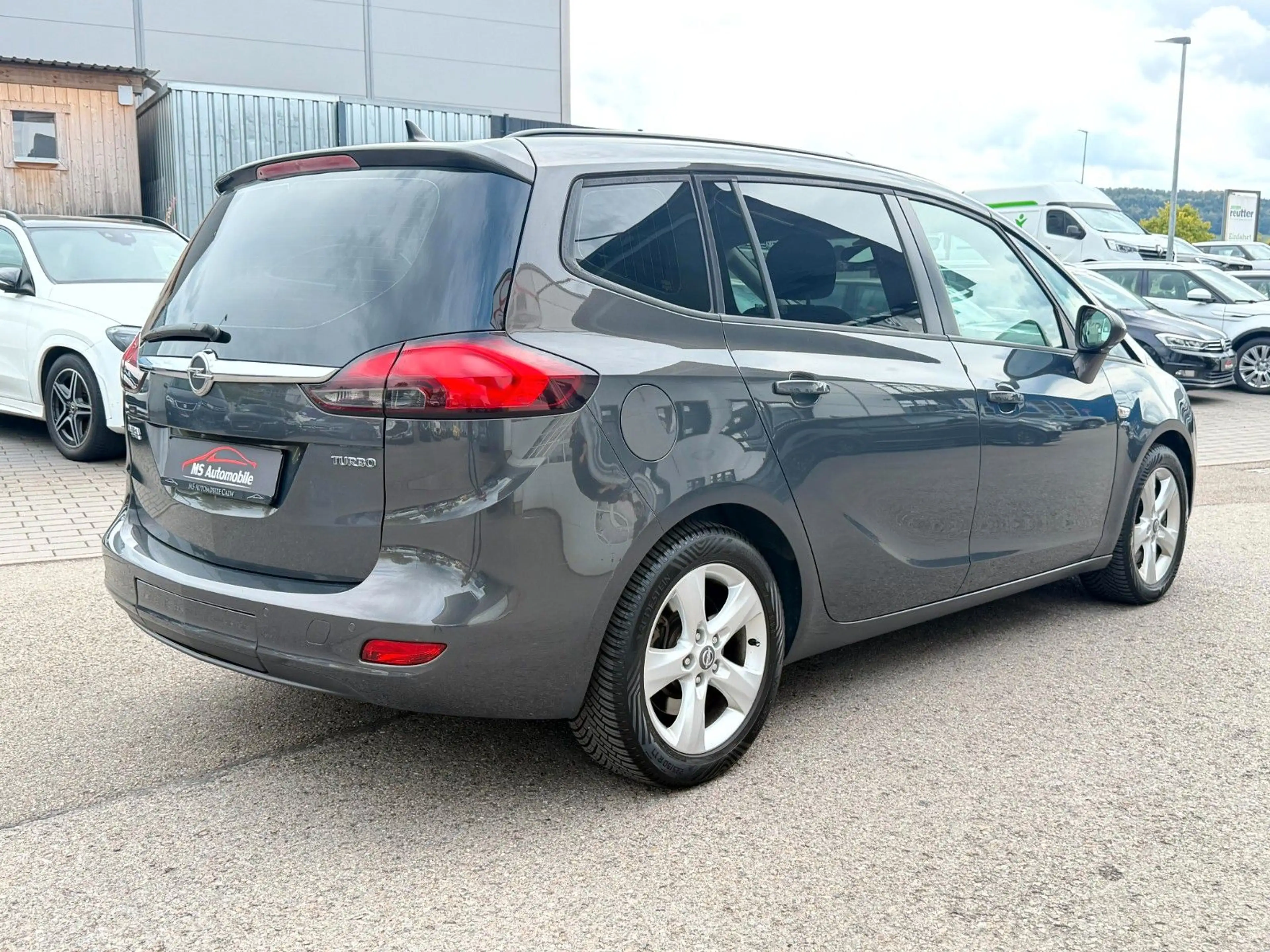 Opel Zafira C Tourer Active_Xenon_Navi_AHK_LenkHz — photo 5