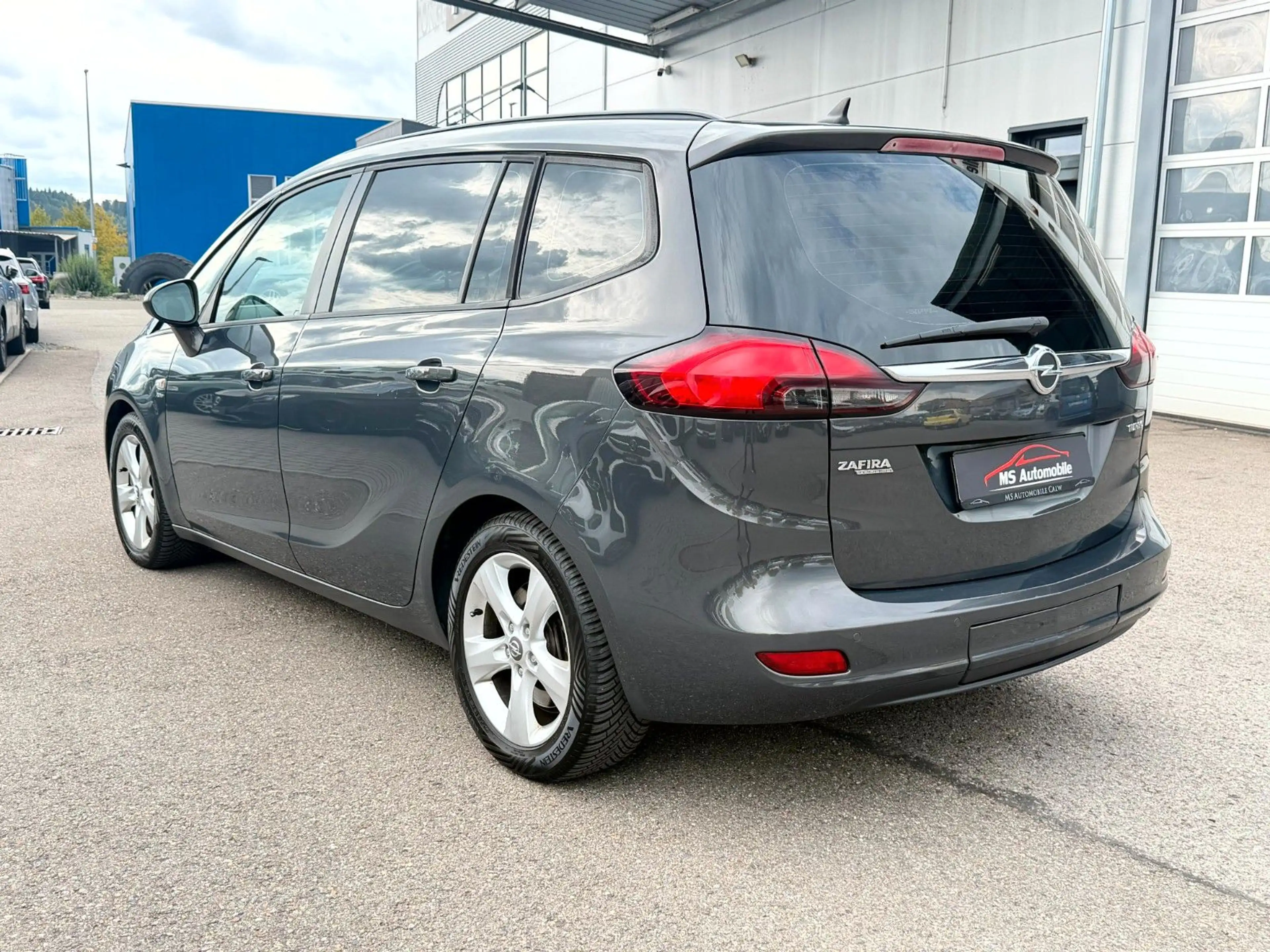 Opel Zafira C Tourer Active_Xenon_Navi_AHK_LenkHz — photo 7