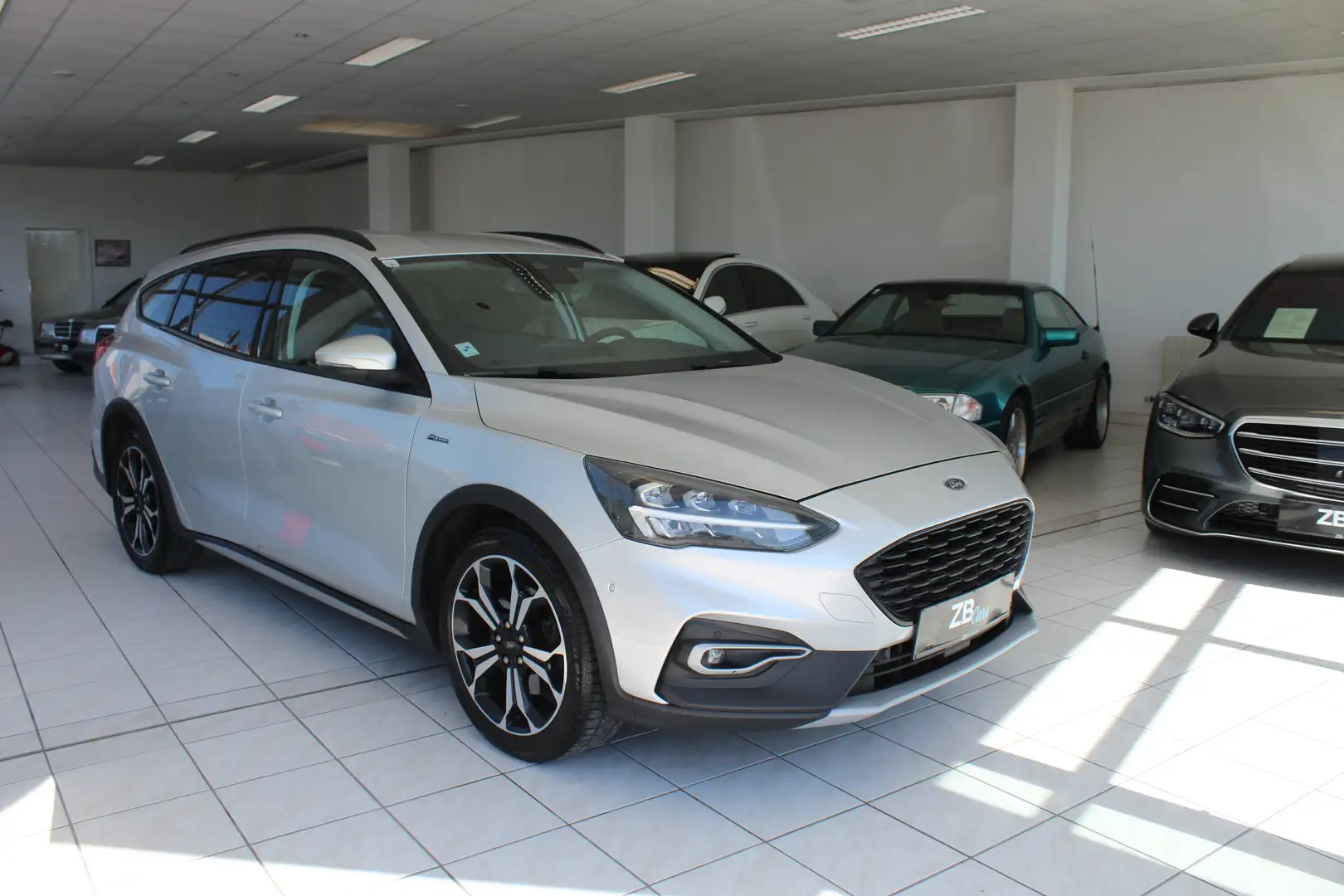 Ford Focus Active Business // BANG & OLUFSEN // Argent - 1