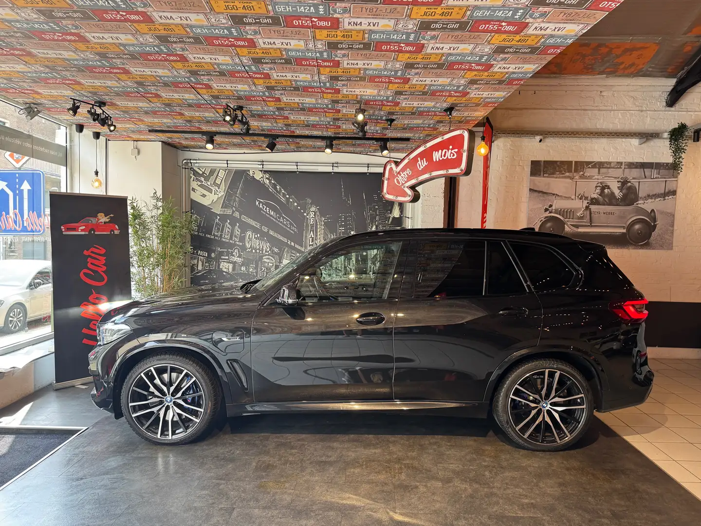 BMW X5 * 3.0A xDrive45e * PACK M * PANO * 52.057€ HTVA Black - 1