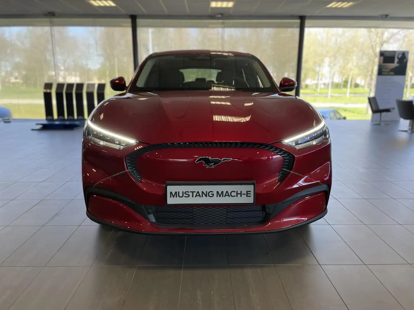 Ford Mustang Mach-E Extended RWD 98 kWh Nu €9.300,- Fiscaal  Voorraad - 2