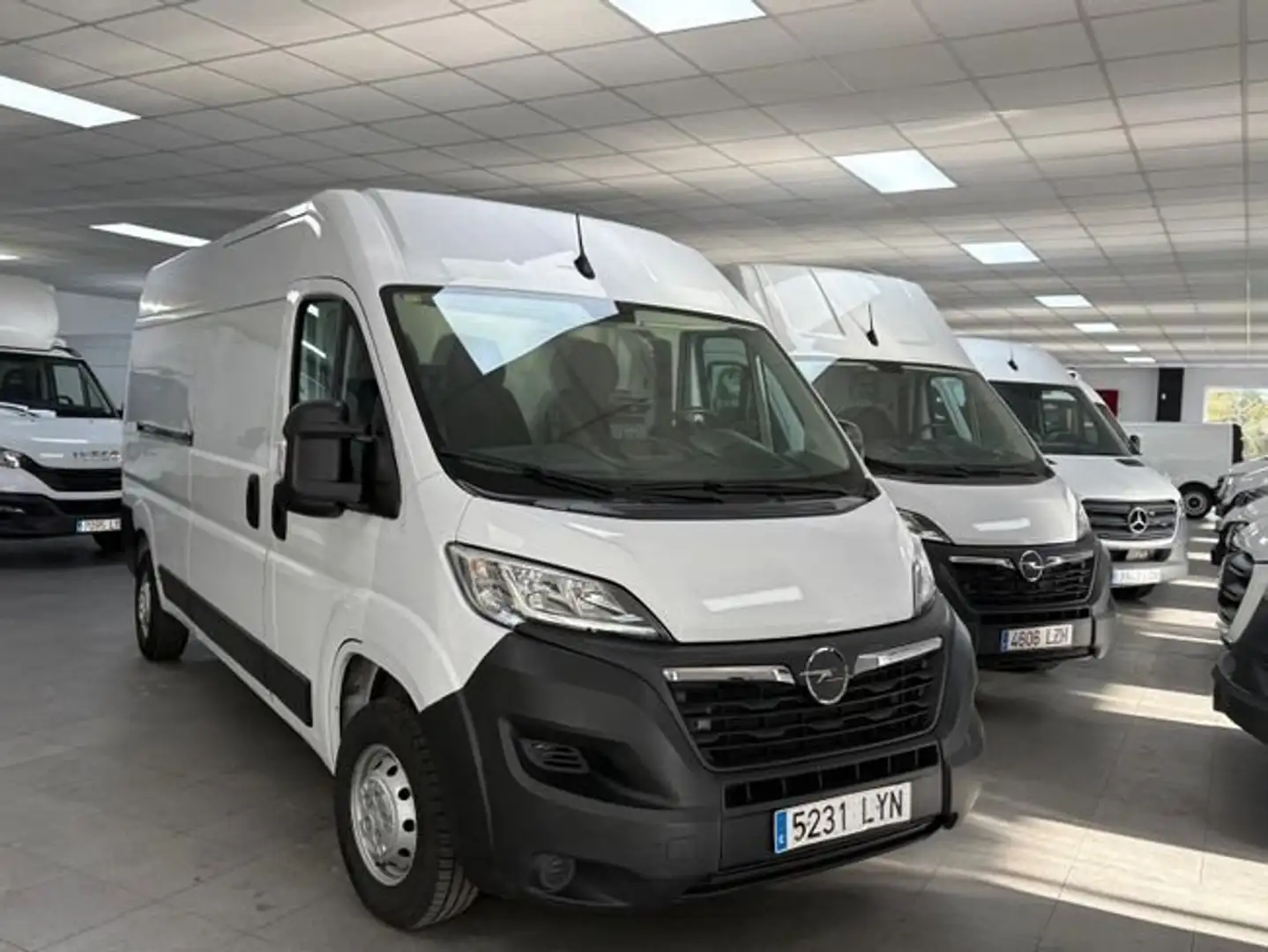 Opel Movano FURGÓN BASE L3H2 3.5T 2.2 BLUEHDI 103KW Blanco - 2