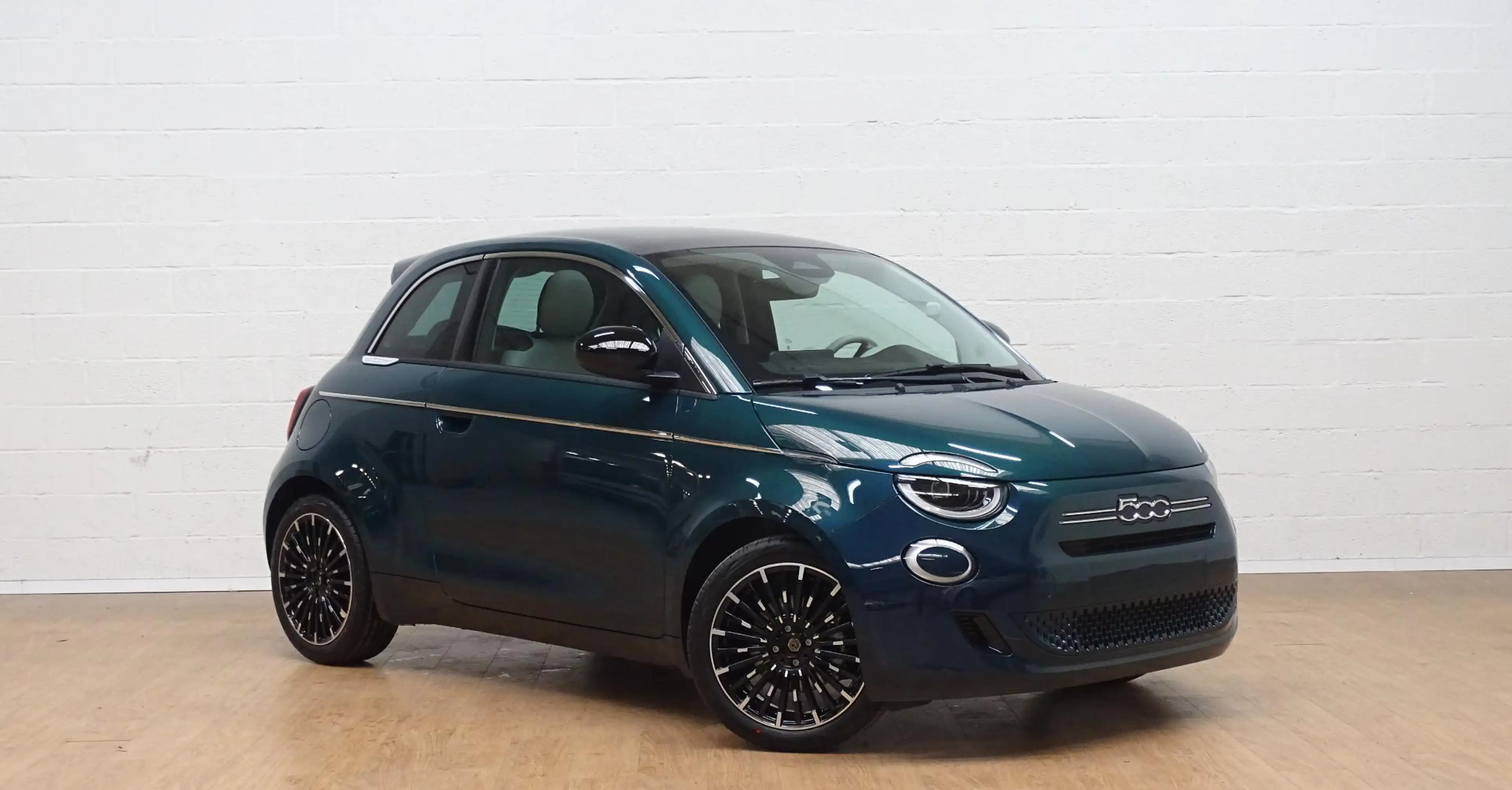 Fiat 500 1.0 Hybrid LA PRIMA Al vanaf € 379/maand – All-in — photo 2