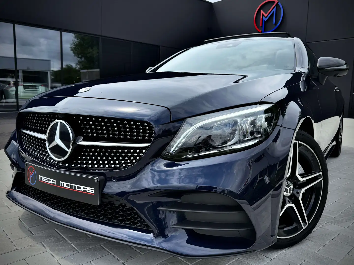 Mercedes-Benz C 200 Coupé 4-MATiC 184CV PACK AMG\ PACK NiGHT\ PANO+ Gris - 1