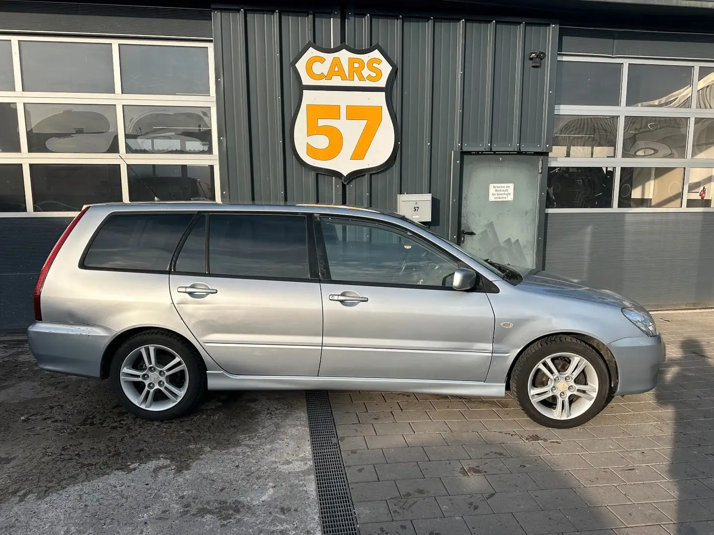 Mitsubishi Lancer 2.0 Intense*AHK*KLIMA Plateado - 2