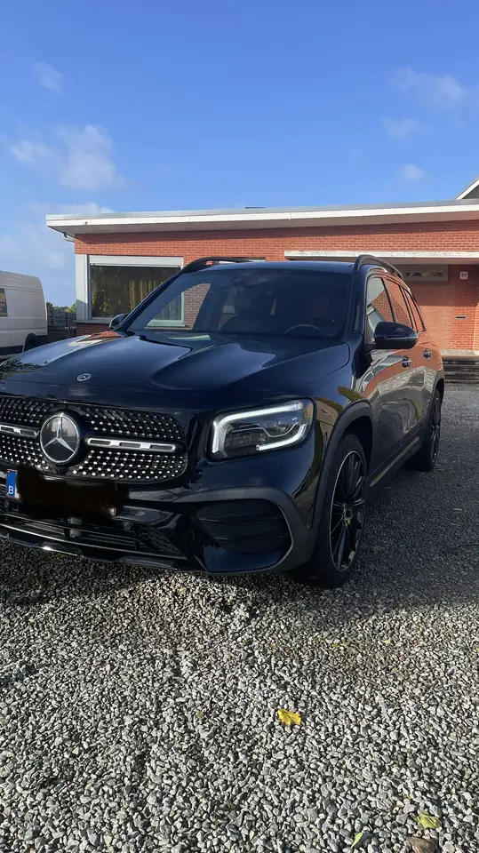 Mercedes-Benz GLB 200