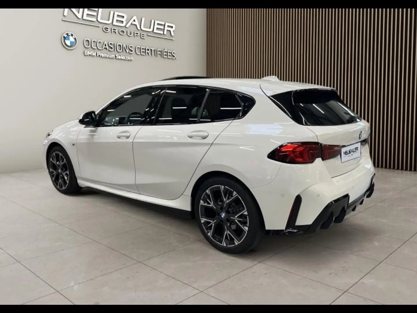 BMW 120 120A 170ch M Sport DKG7 Blanc - 2