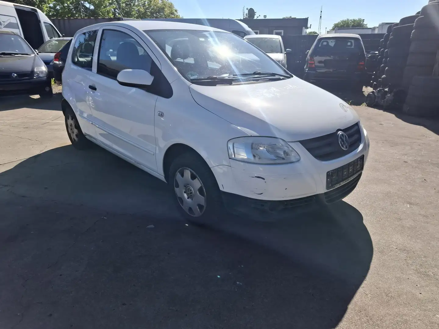 Volkswagen Fox Basis Weiß - 1