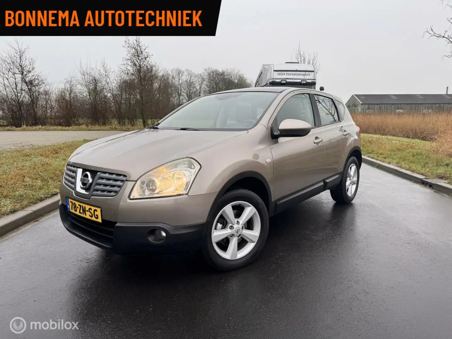 Nissan Qashqai 2.0 Tekna Pack Marrón - 1