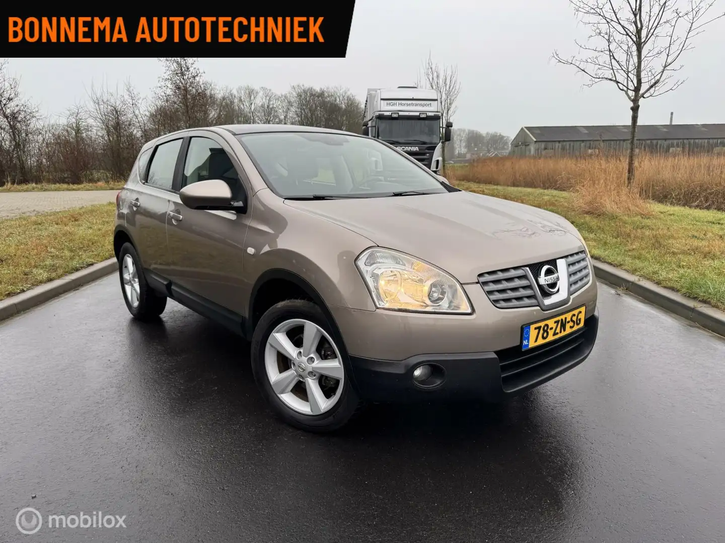 Nissan Qashqai 2.0 Tekna Pack Marrón - 2
