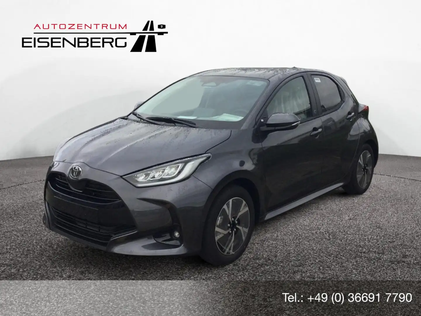 Toyota Yaris 1.5 Hybrid Team Deutschland Comfort Paket Gris - 1