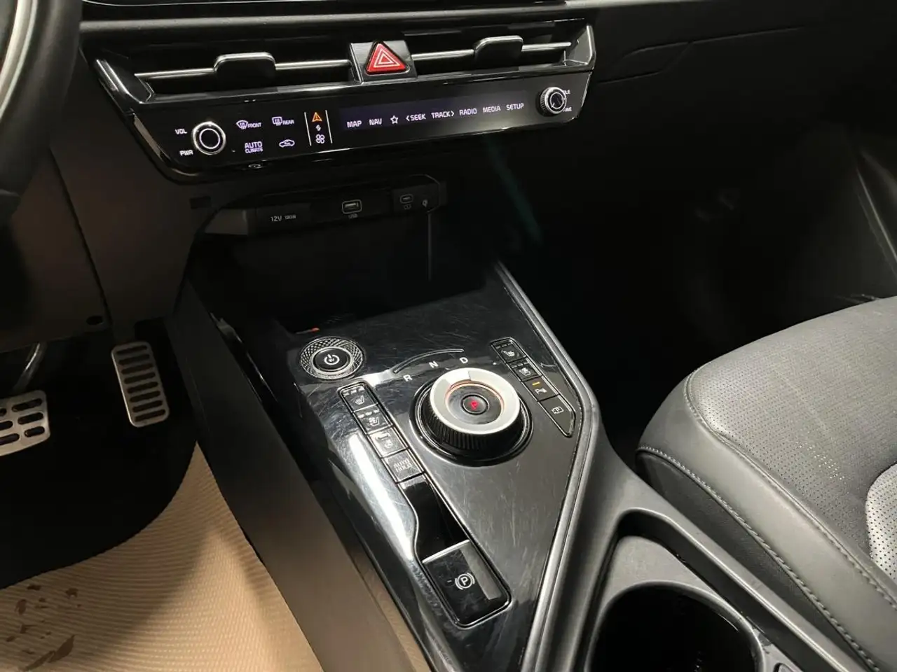 Kia Niro снимка Kia Niro