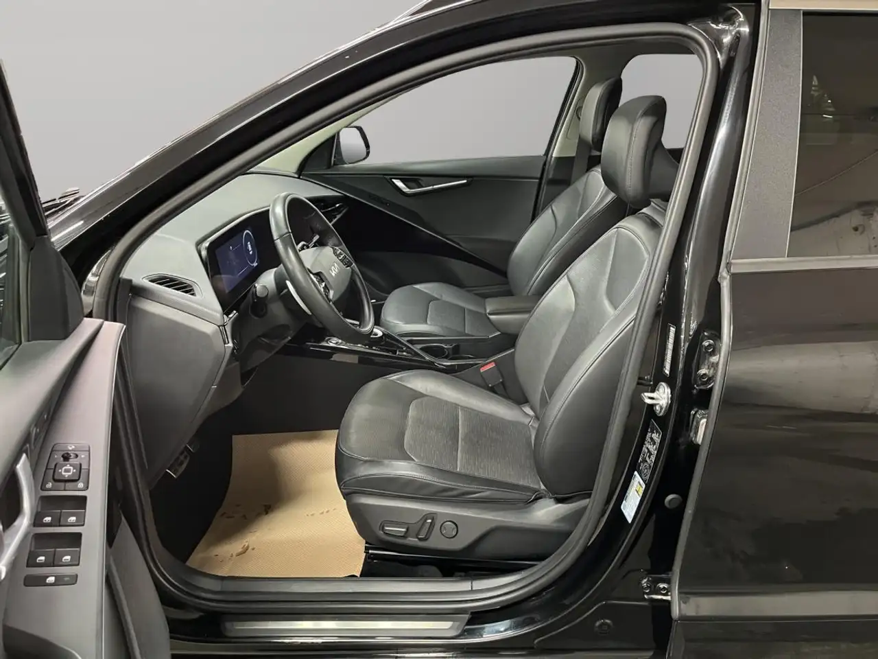 Kia Niro снимка Kia Niro