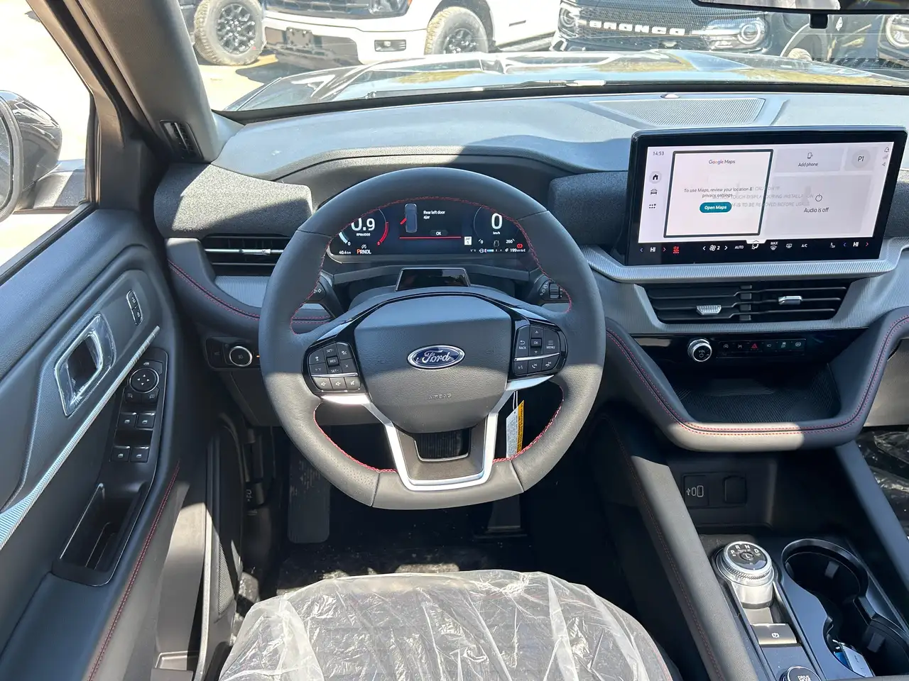 Ford Explorer снимка Ford Explorer