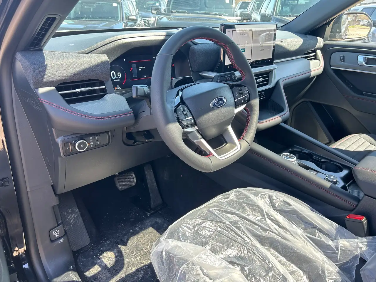 Ford Explorer снимка Ford Explorer