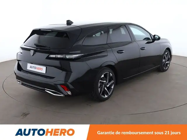 Peugeot 308 view 6