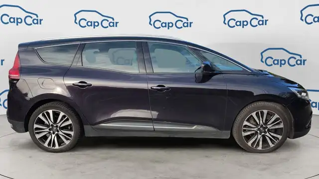 Renault Grand Scenic view 4