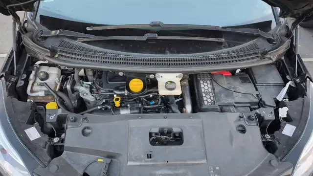 Renault Grand Scenic view 15