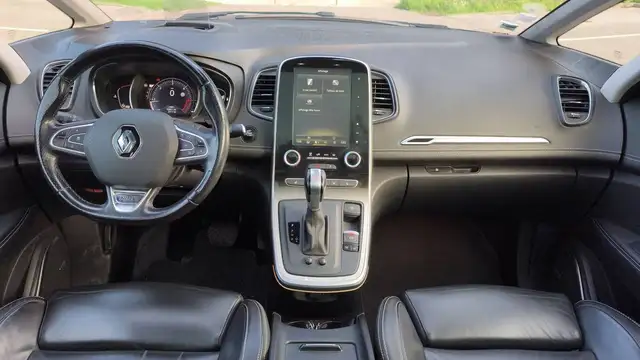 Renault Grand Scenic view 11