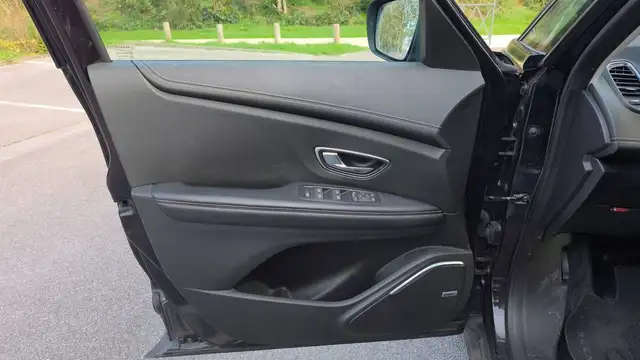 Renault Grand Scenic view 7