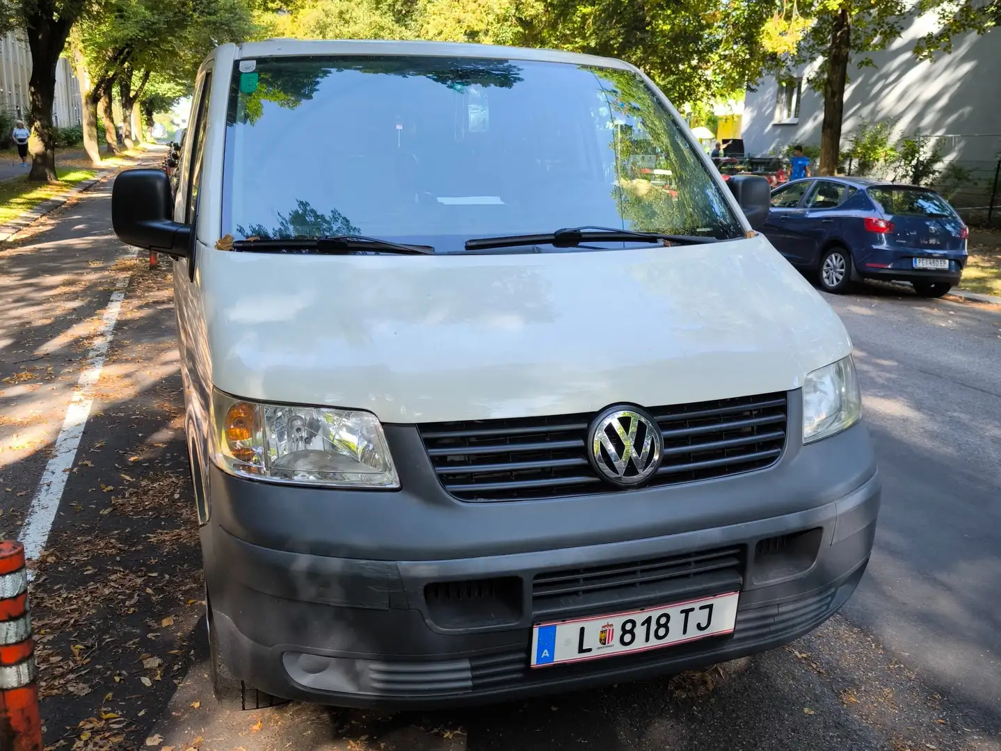 Volkswagen T5 Kombi MD-Kombi 2,5 TDI 4motion D-PF Weiß - 2