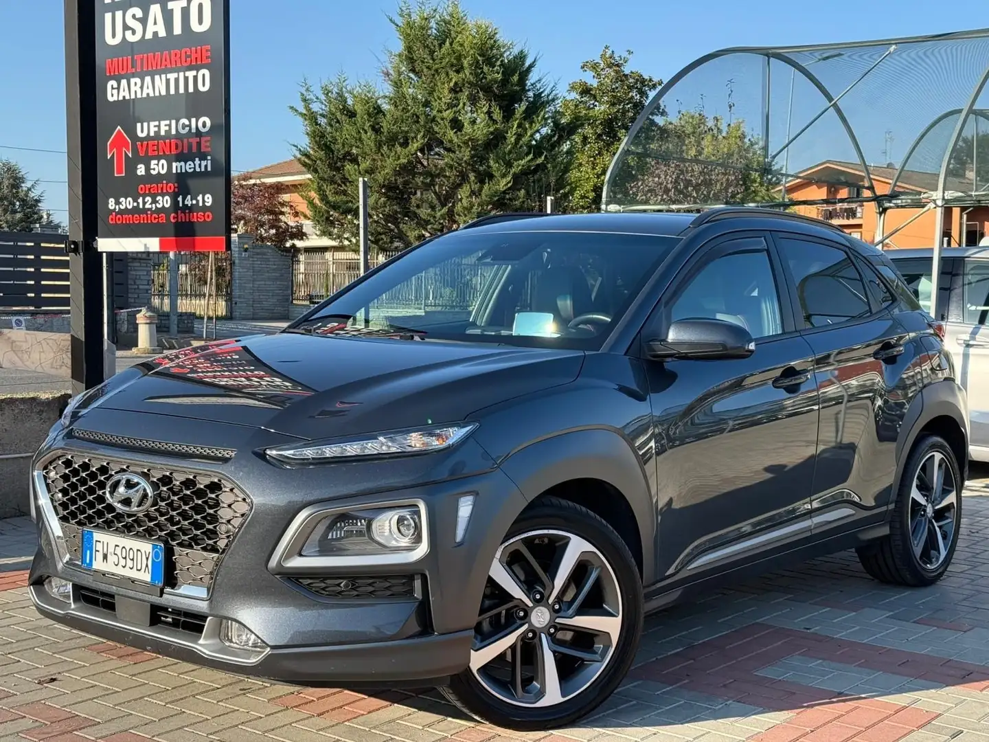 Hyundai KONA Kona 1.6 CRDI 136 CV 4WD DCT Style Grijs - 2