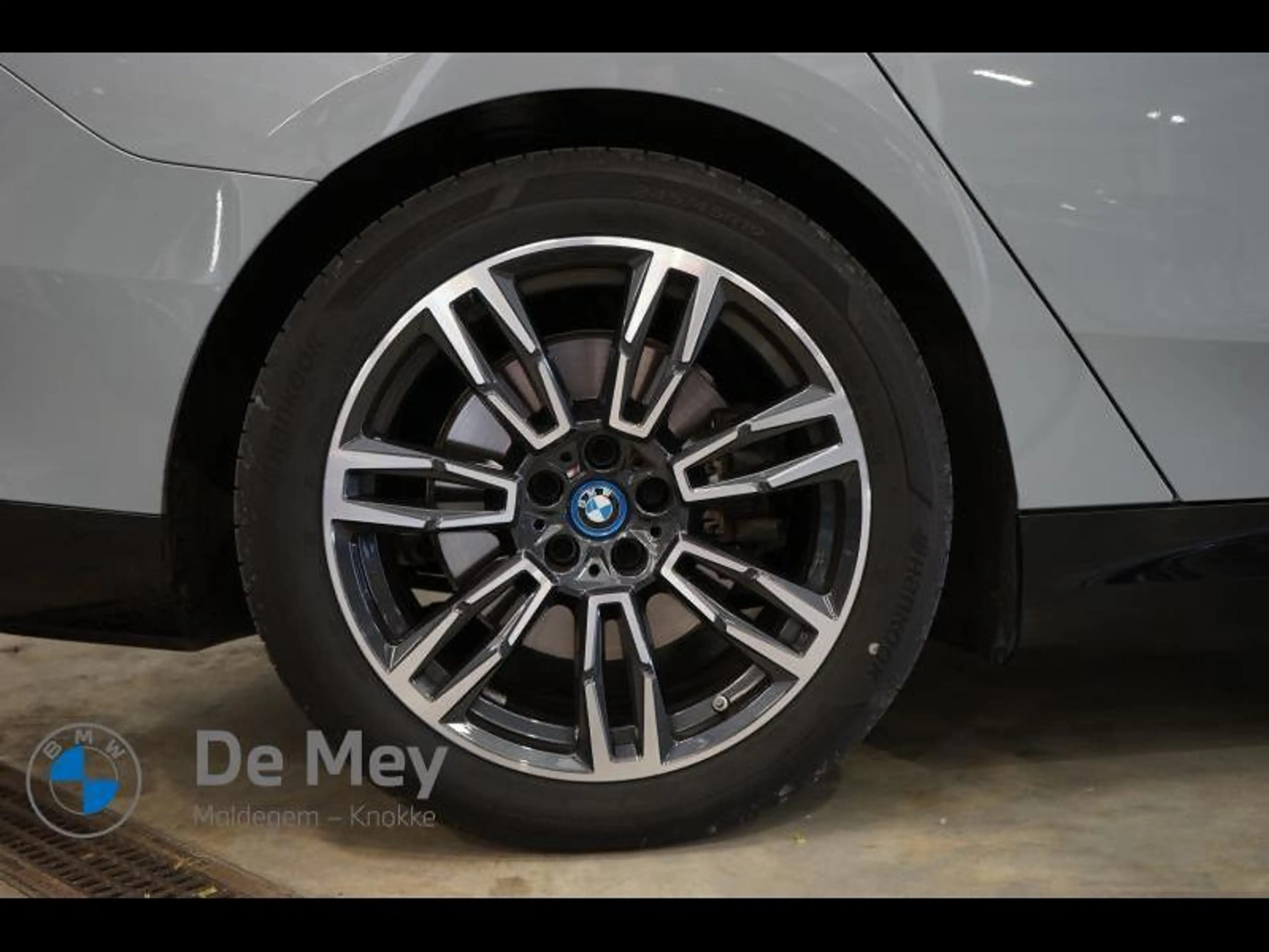 BMW i5 Berline — photo 8