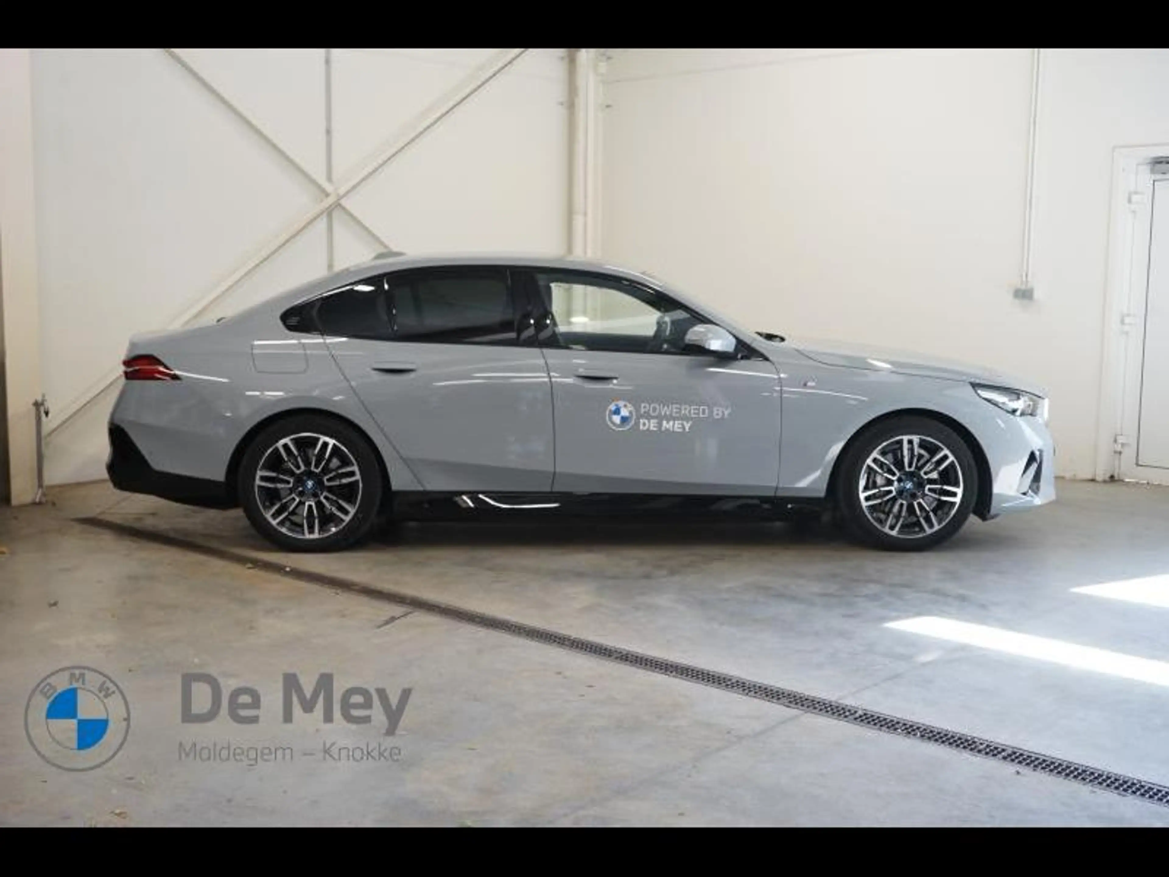 BMW i5 Berline — photo 3