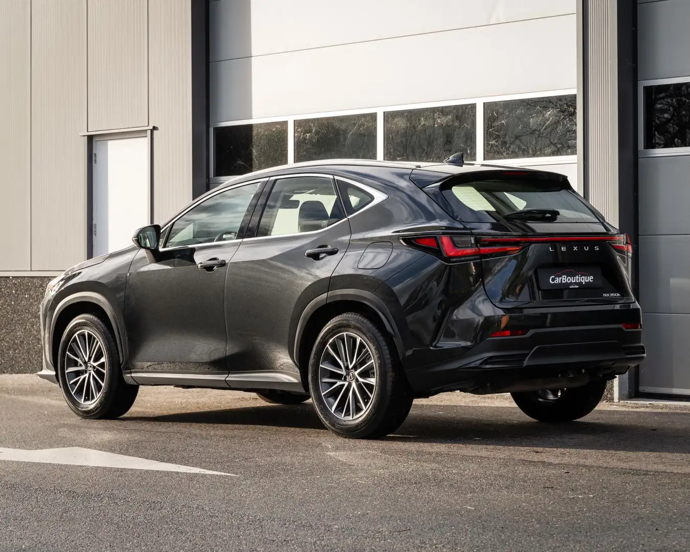 Lexus NX 350h Business Line I BTW I Adaptive Cruise Control I Tr Zwart - 2