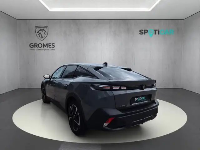 Peugeot 408 view 5