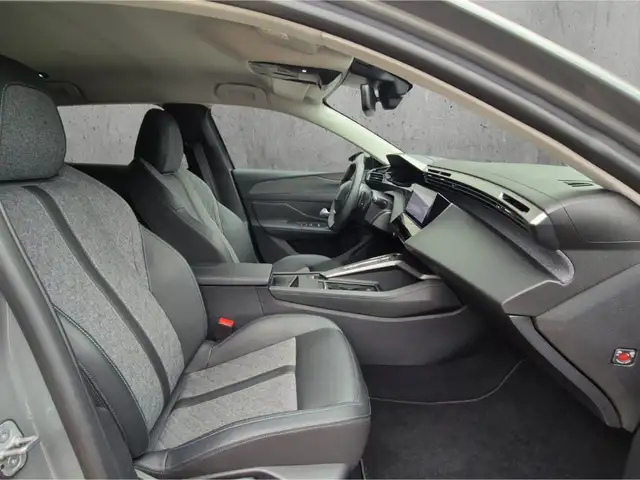 Peugeot 408 view 13