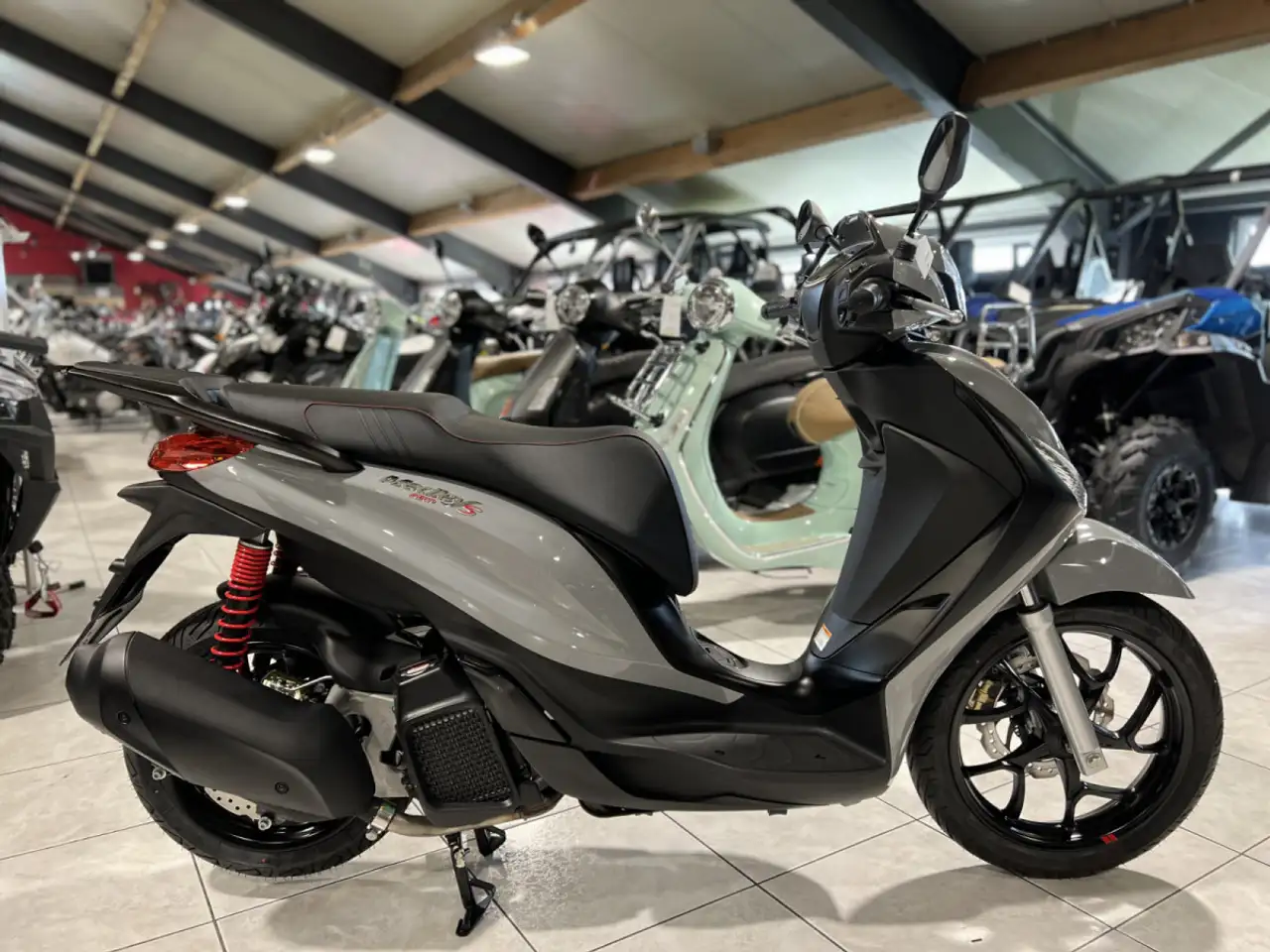 Piaggio Medley 125