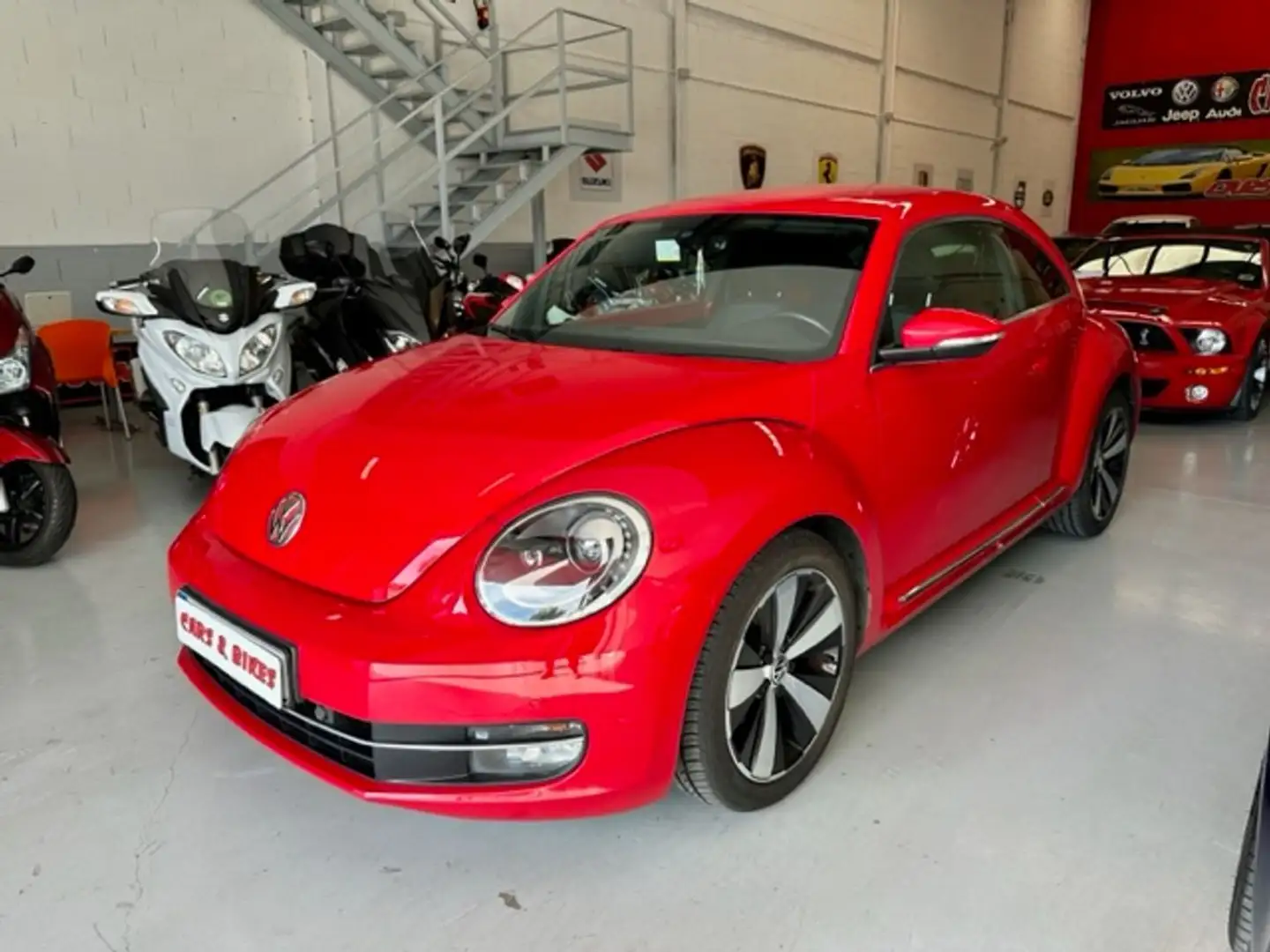 Volkswagen Beetle 1.2 TSI Design 105 Rosso - 1