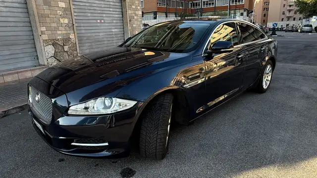 Jaguar XJ XJ 3.0d V6 Premium Luxury auto