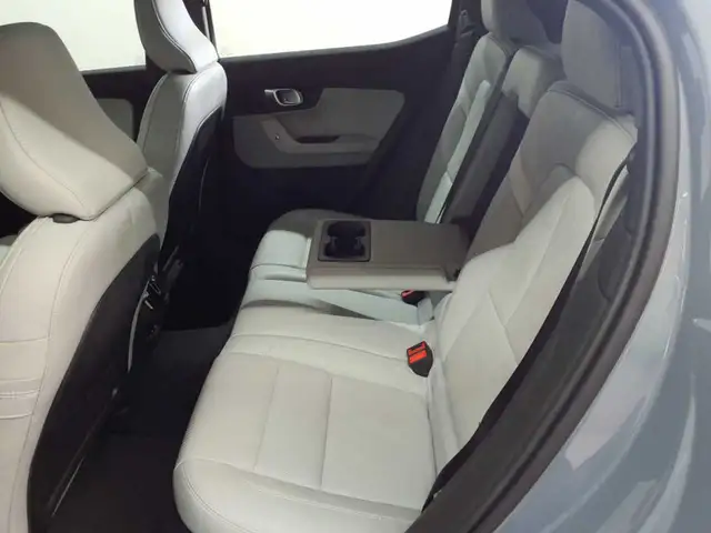 Polestar 2 view 14