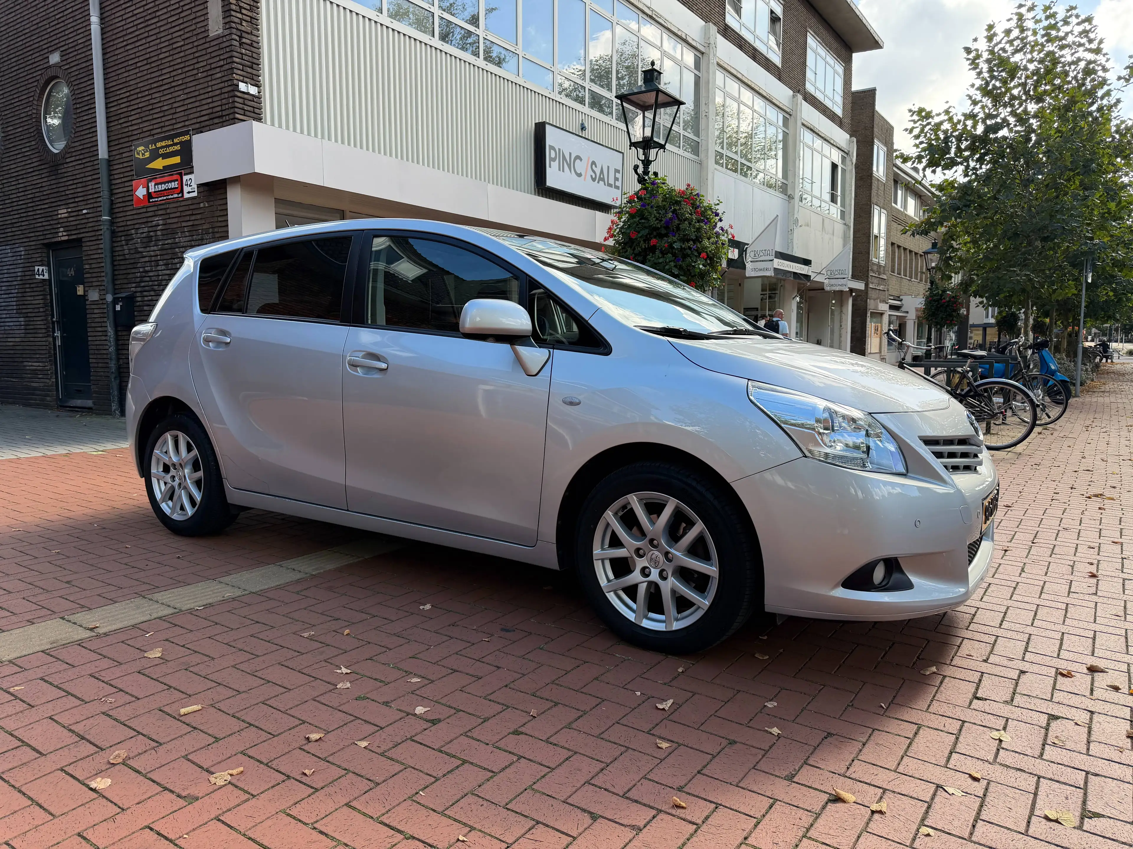 Toyota Verso 1.8 VVT-i Bns Lim. — photo 3