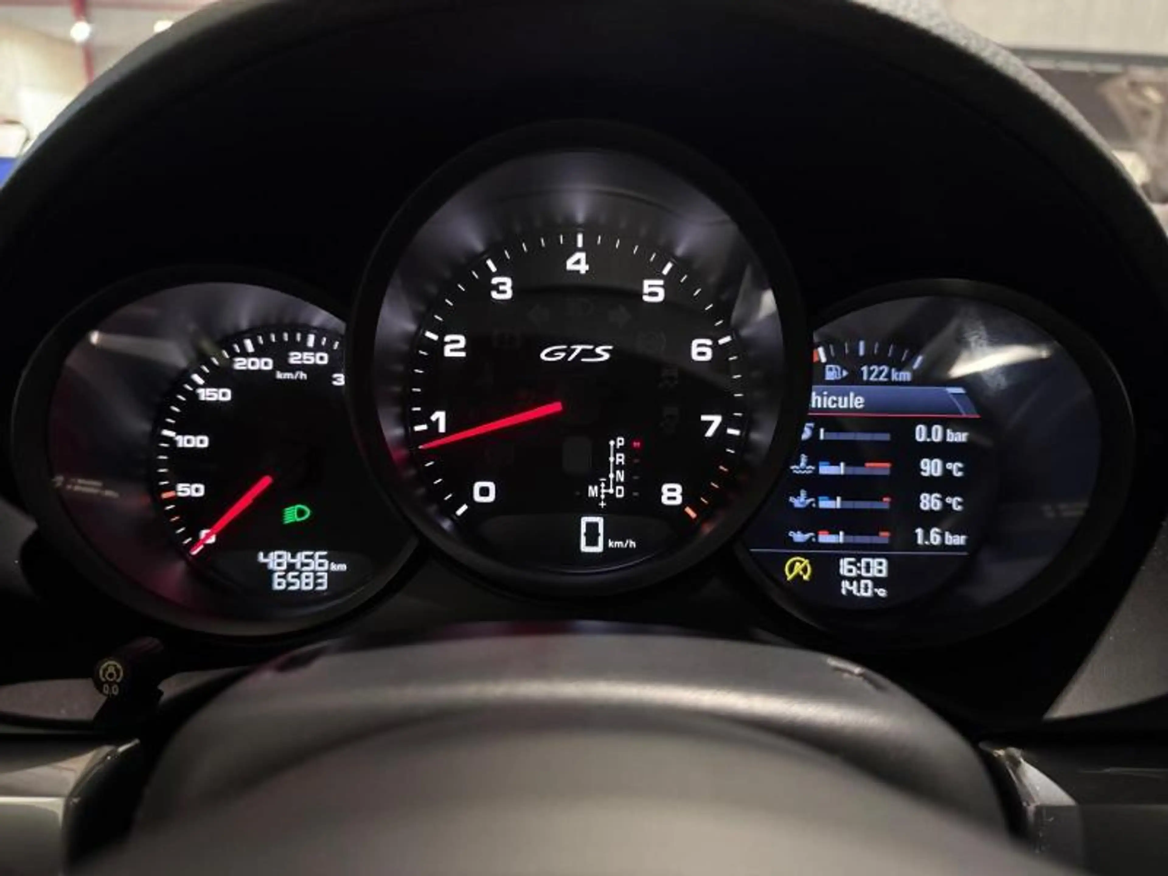 Porsche 718 Cayman GTS — photo 12