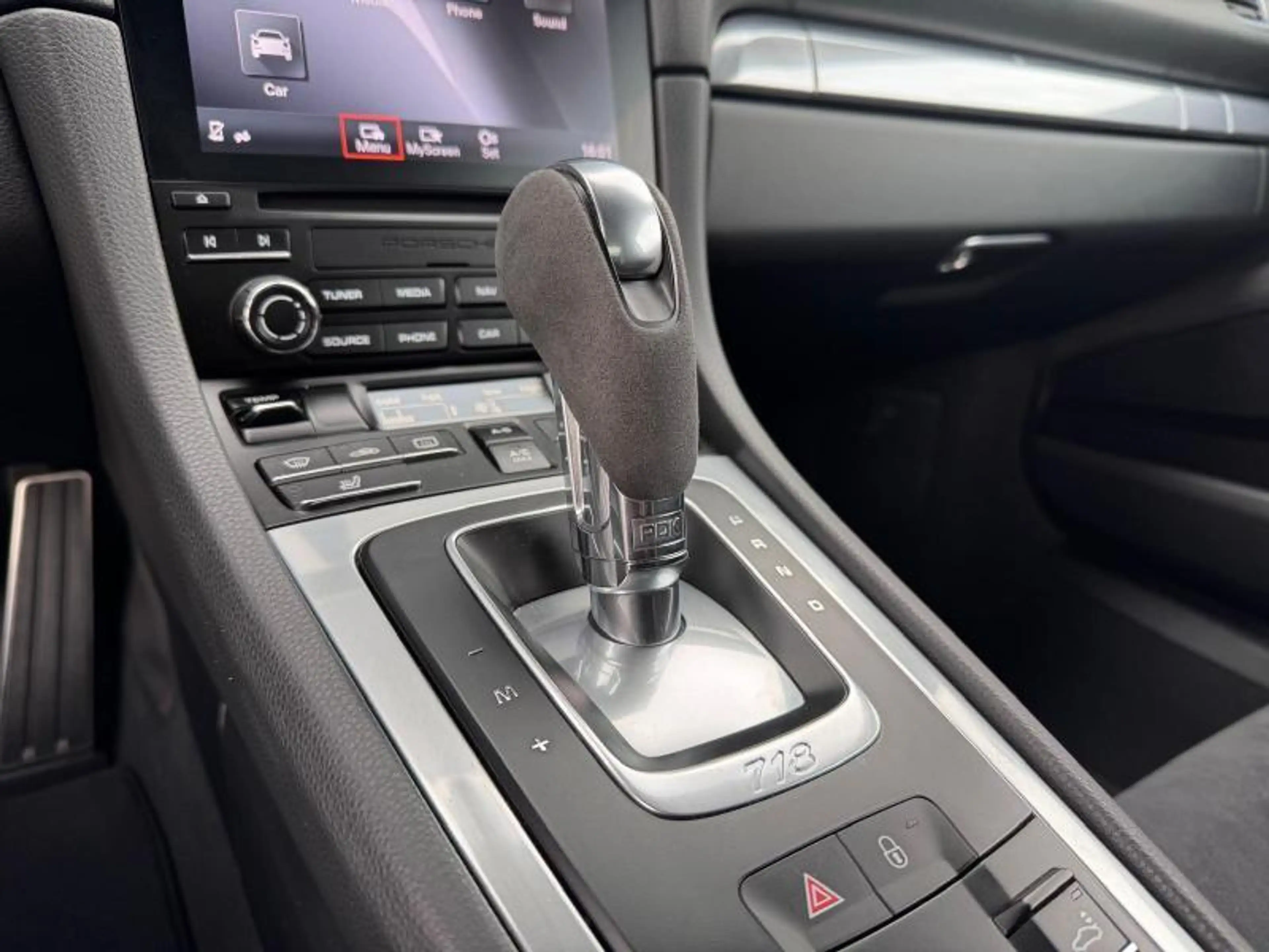 Porsche 718 Cayman GTS — photo 15