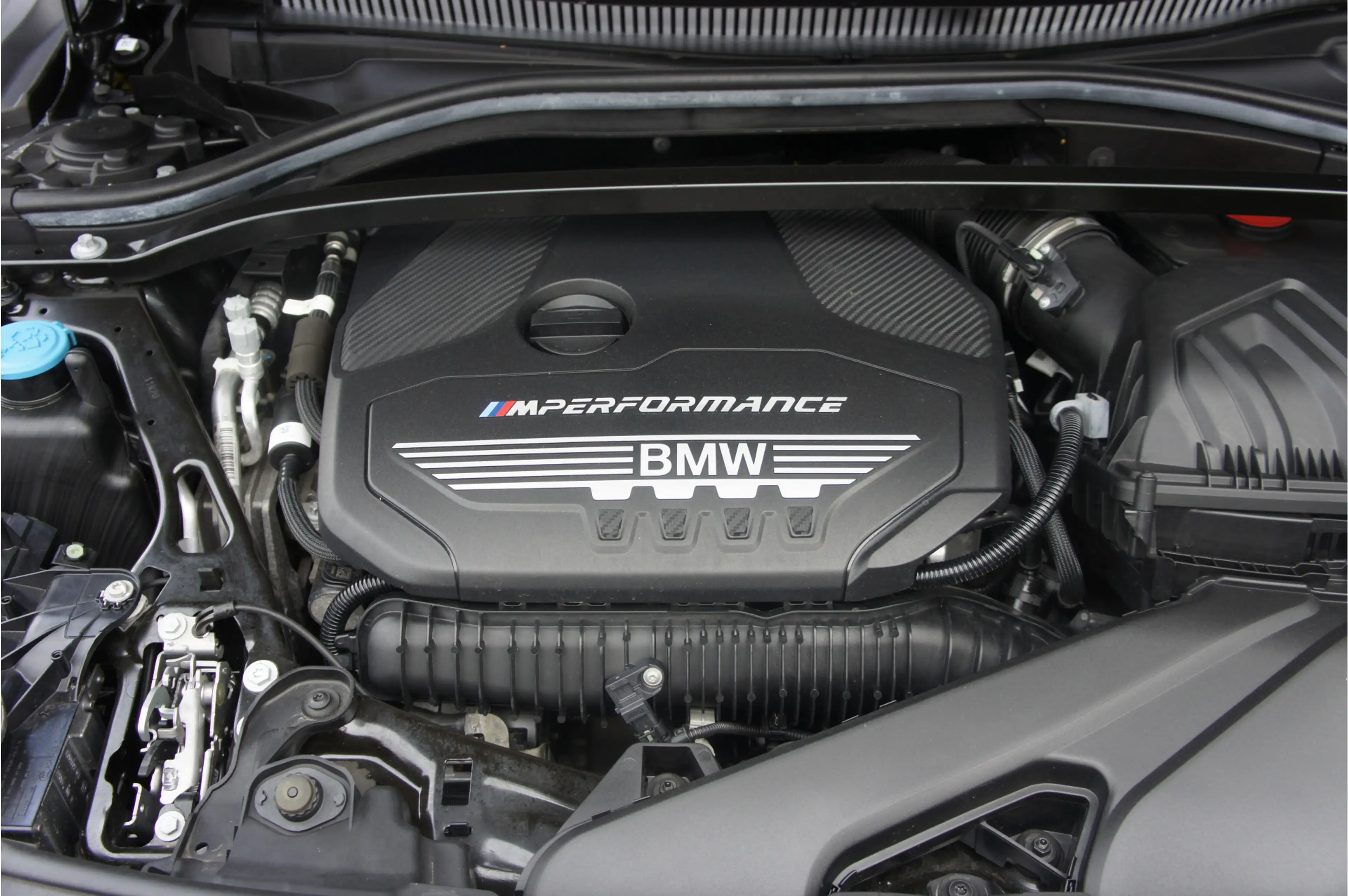 BMW 135 1-serie M135i xDrive High Executive — photo 8