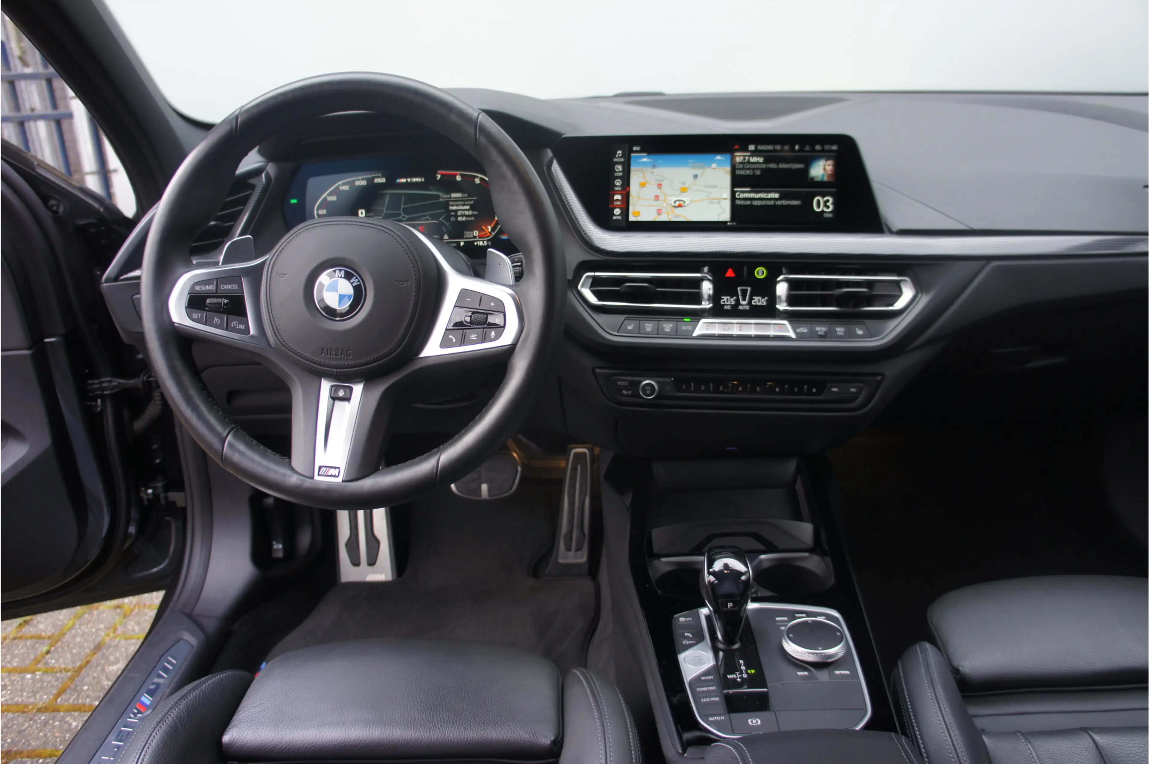 BMW 135 1-serie M135i xDrive High Executive — photo 10