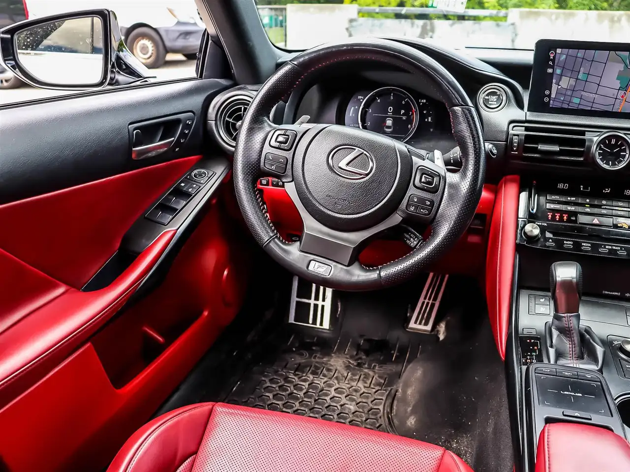 Lexus IS снимка Lexus IS