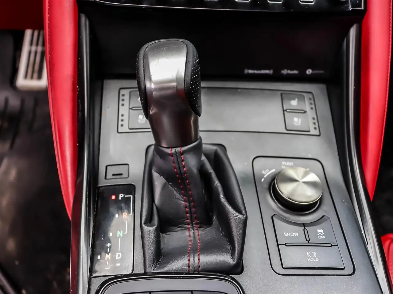 Lexus IS снимка Lexus IS