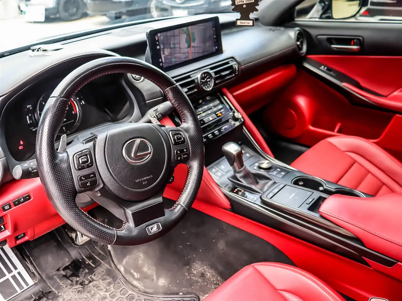 Lexus IS снимка Lexus IS